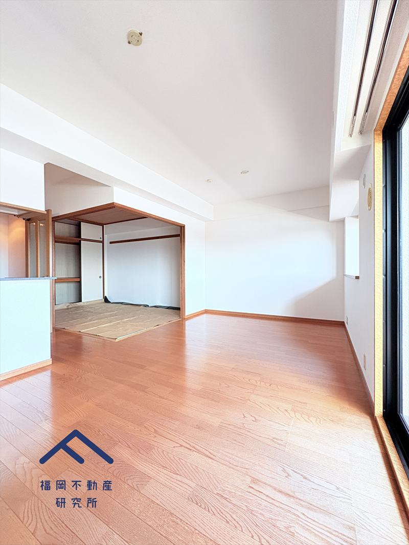 エバーライフネアシティ筑紫野の居間・リビング