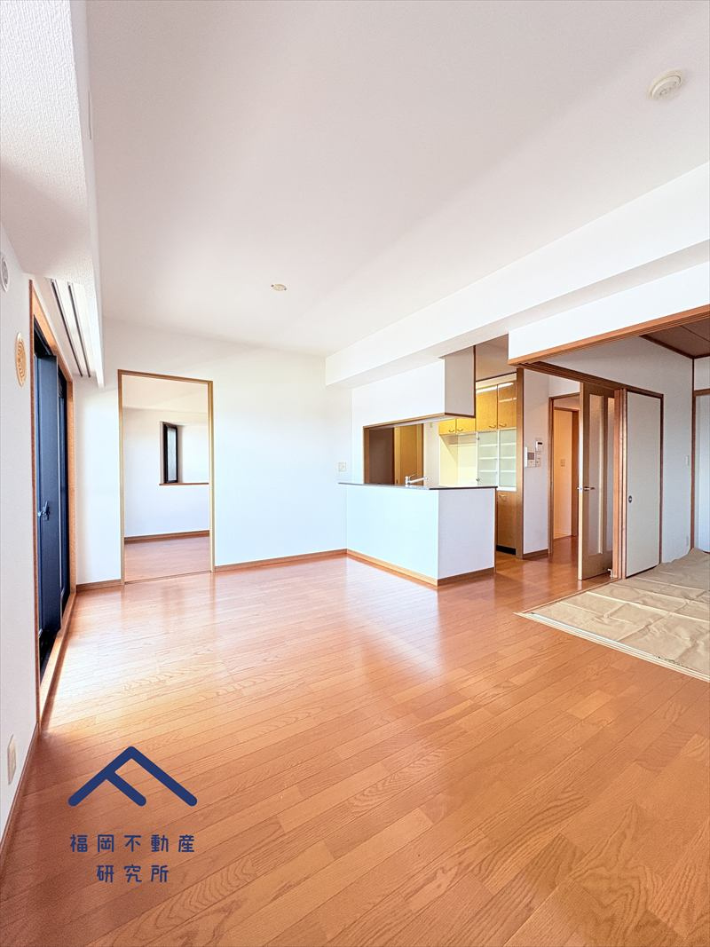 エバーライフネアシティ筑紫野の居間・リビング