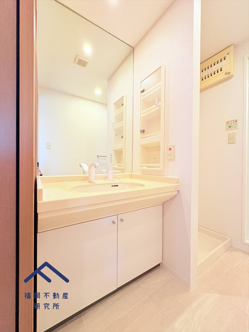 エバーライフネアシティ筑紫野の独立洗面台