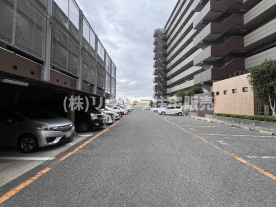Mプラザ寝屋川弐番館の駐車場|■物件内覧・資金計画相談・住宅ローン相談、リフォーム相談、お問合せ受付中■
※当日・翌日のご内覧、ご相談はお電話でのお問合せがスムーズです！