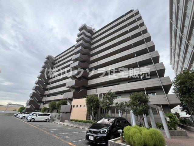 Mプラザ寝屋川弐番館の外観|新しい生活にいかがでしょうか？外観はお住まいの顔になります。こだわりたいポイントですね。水回りリフォームやリノベーションも承ってます。
■現地見学・資金計画相談・住宅ローン相談もお問合せ受付中■