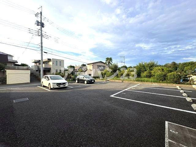 ミランダTDレジデンスの駐車場