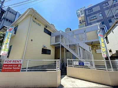 【エントランス】 | パームツリースクエア | エントランスです