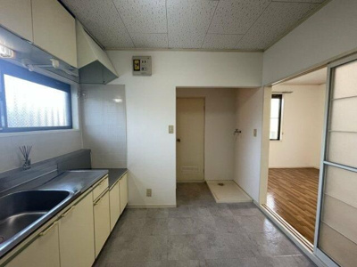 【キッチン】 | パームツリースクエア | キッチンです