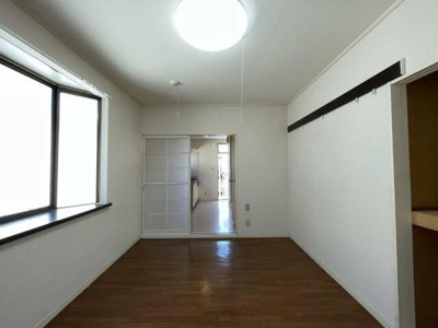 【寝室】 | パームツリースクエア | 使い勝手のいい寝室です