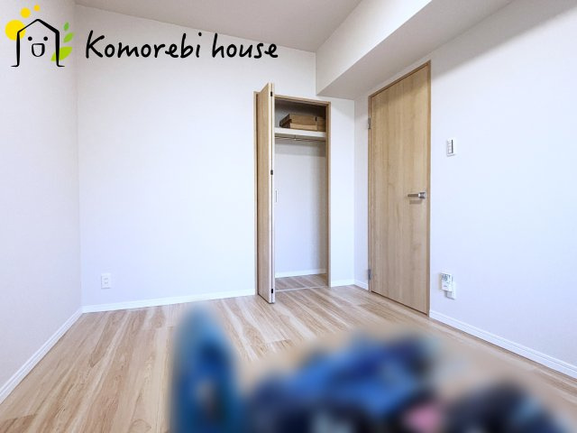 ワコーレロイヤルガーデン北本F棟の寝室|クローゼットがあります