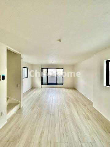 江戸川区鹿骨1丁目新築分譲住宅の居間・リビング|リビングダイニング