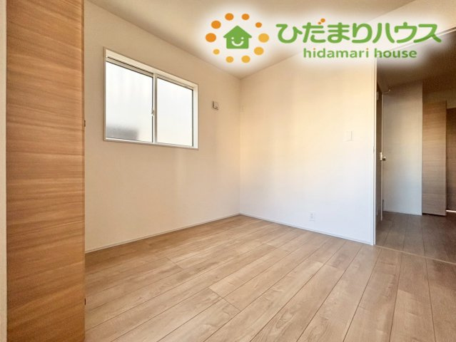 熊谷市新堀　新築一戸建て　ブルーミングガーデン　01の洋室