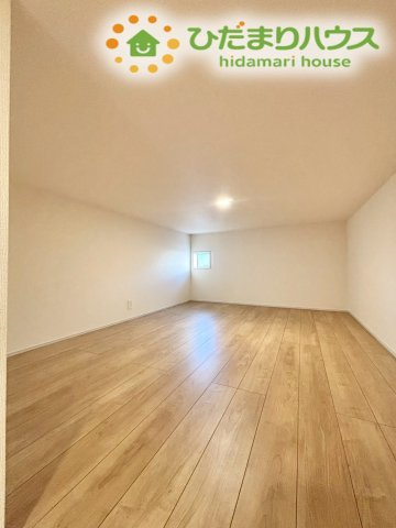 熊谷市新堀　新築一戸建て　ブルーミングガーデン　01の洋室