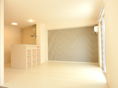 【居間・リビング】 | JIN輝B棟 | ゆったり過ごせるリビングです