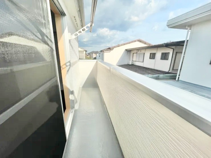 名古屋市中川区赤星一丁目　中古戸建のバルコニー