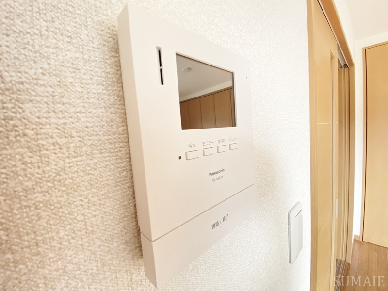 ハイツマコトCのセキュリティ|TVモニター付きで安心の来客対応。