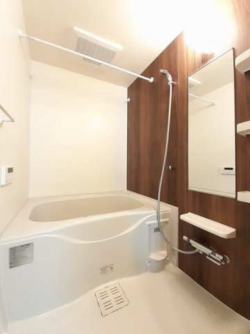 ドミール　コウナンの浴室