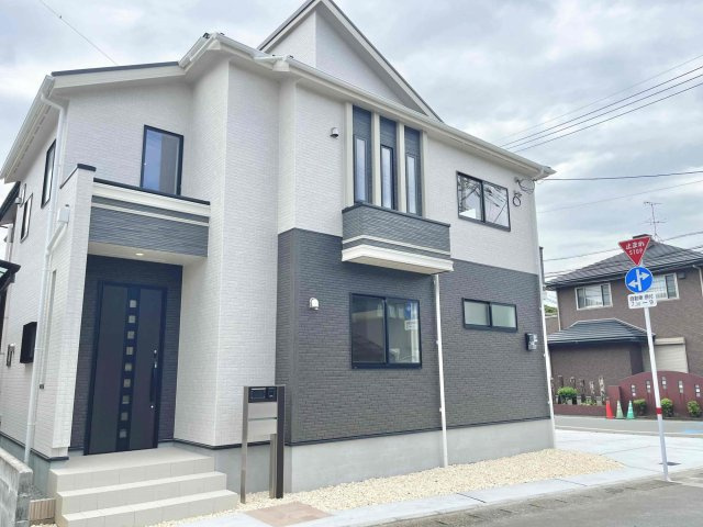 ブルーミングガーデン／北区龍田８丁目３期／１号棟の外観