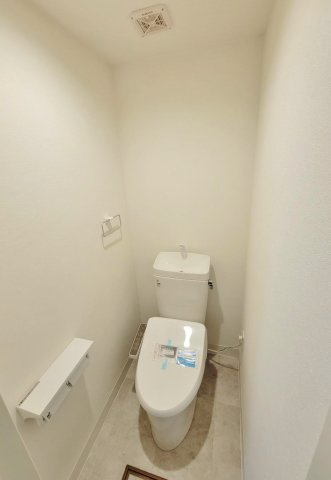 ライオンズマンション豊島園第2のトイレ|温水洗浄暖房便座付きトイレ新規交換済
水回りは全て新規交換済みです