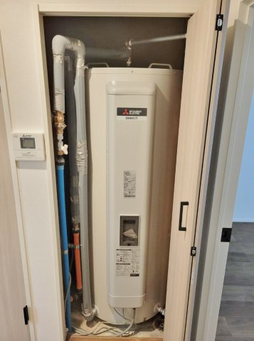 ライオンズマンション豊島園第2の発電・温水設備|電気温水器新規交換済です