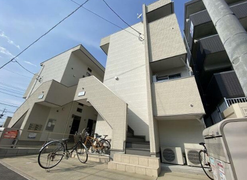 熊本市南区近見２丁目のアパート