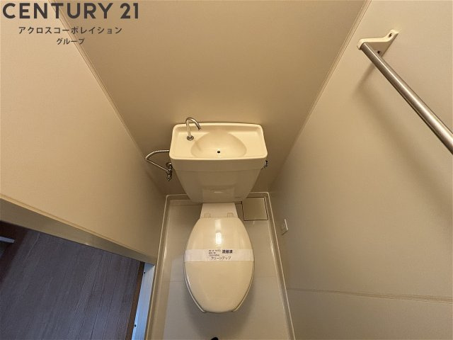 コンパクトで使いやすいトイレです