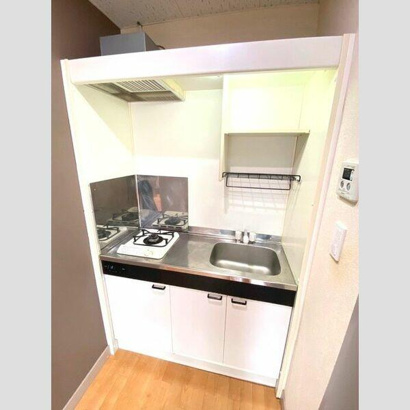 apartment 幡ヶ谷３丁目