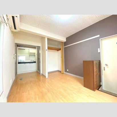 apartment 幡ヶ谷３丁目