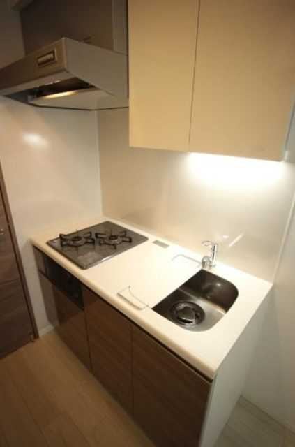 クレヴィアリグゼ世田谷松陰神社前　駅近　ネット0　築浅のキッチン