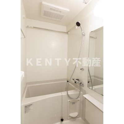 【浴室】 | コンフォリア・リヴ品川南大井 | コンパクトで使いやすいお風呂です