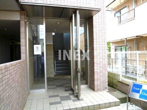 横浜市都筑区東方町の賃貸マンションのエントランス