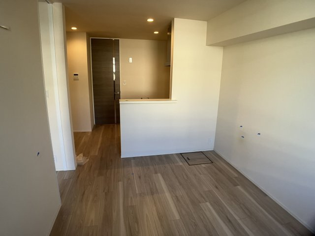 【居間・リビング】 | ルボワ阿佐谷 | カウンターキッチン完備♪同物件別部屋参考写真