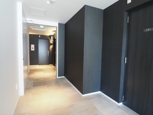 【その他共用部分】 | ルボワ阿佐谷 | 共有部分も高級感があります。照明にもこだわっています。