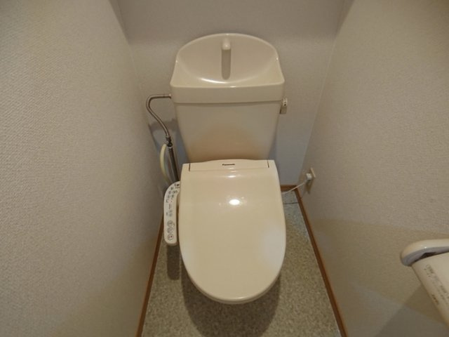 岸和田市上町のハイツのトイレ|落ち着いたトイレです