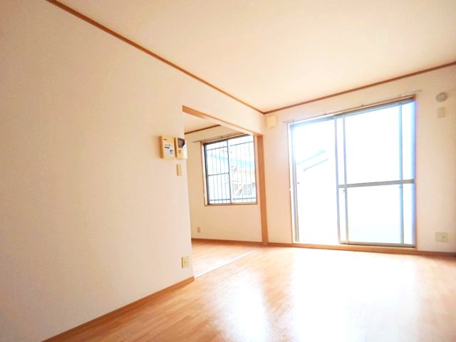 岸和田市上町のハイツの居間・リビング