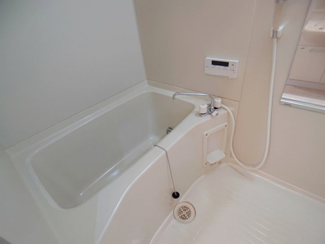 岸和田市上町のハイツの浴室|お風呂です