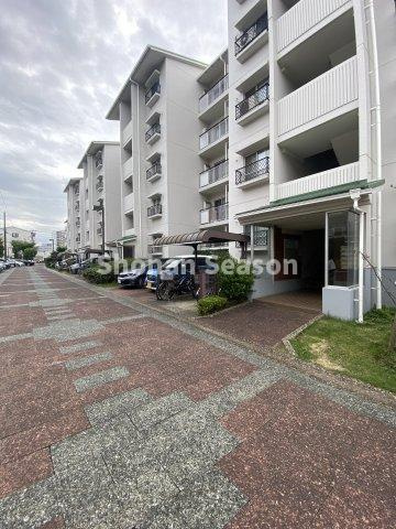 【エントランス】 | バイク置き場（1000・1500円）です♪