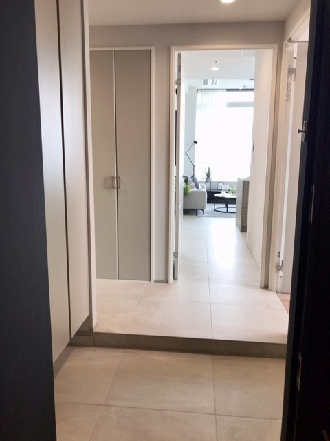 東京ツインパークスライトウイングの玄関|玄関ホールにはストレージがございます