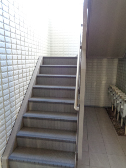 Ｒｉｖａｇｅ鎌倉のロビー|内階段