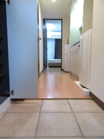 【玄関】リクレイシア八丁畷 