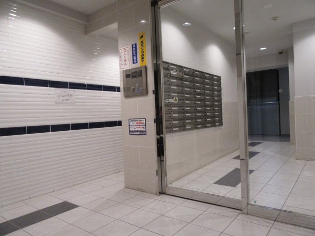 【エントランス】リクレイシア八丁畷 