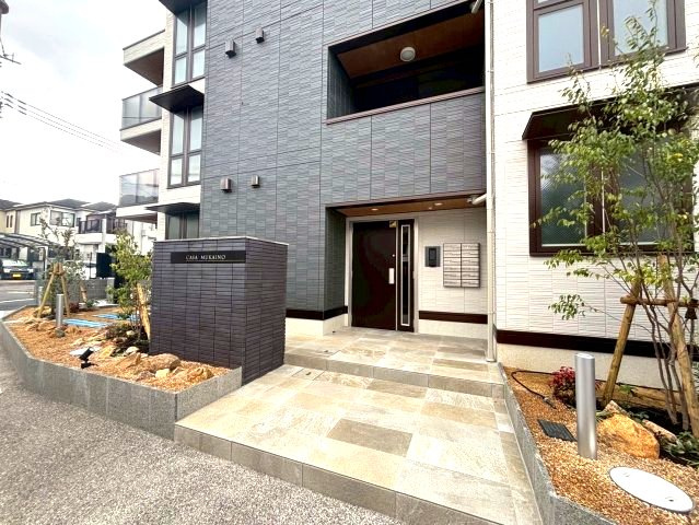 CASA　MUKAINOのエントランス