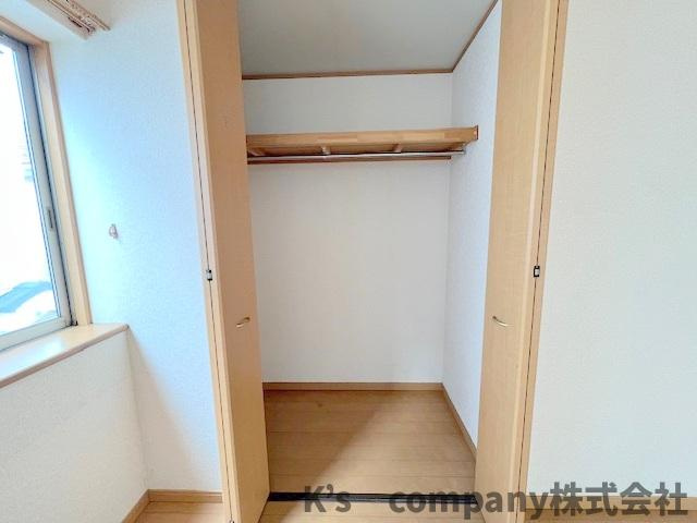 ■高座郡寒川町倉見　中古戸建の収納|洋室6帖の収納スペース◇