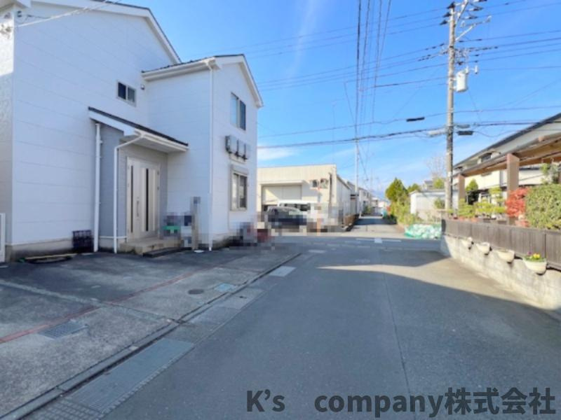 ■高座郡寒川町倉見　中古戸建の前面道路含む現地写真|前面道路の様子です◇