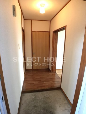 【玄関】 | サンシャイン緑丘 | 同型タイプ落ち着いた玄関です