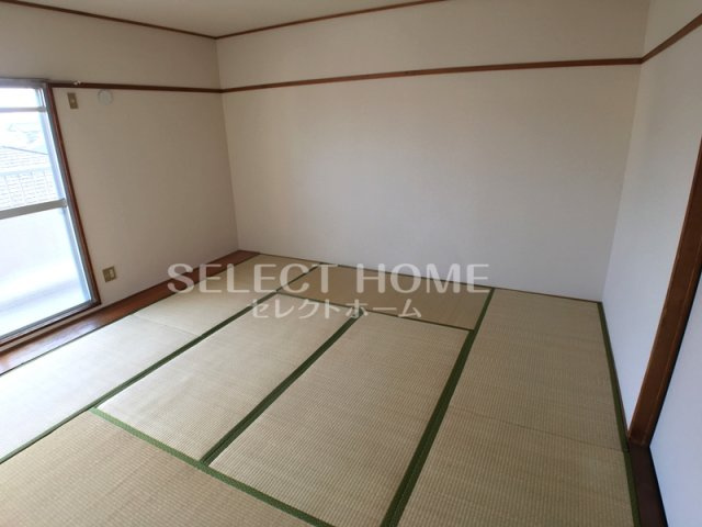 【和室】 | サンシャイン緑丘 | 畳の上でゆっくりとくつろげる和室です