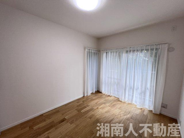 クリオ鎌倉笛田の洋室|落ち着いた色調の洋室です