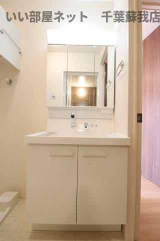 フォンターナの洗面所|朝の準備に活躍する、洗髪洗面化粧台！