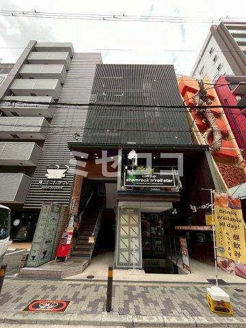 心斎橋ロジックの外観