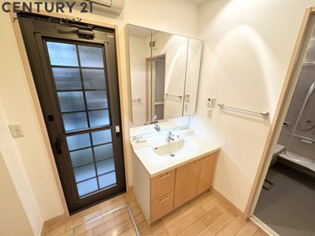 窓があり換気できます。
