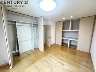 西宮浜4丁目戸建の収納