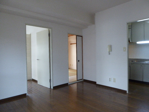 ビューハイツ高山の内装