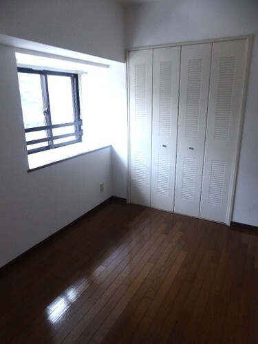 ビューハイツ高山の居間・リビング