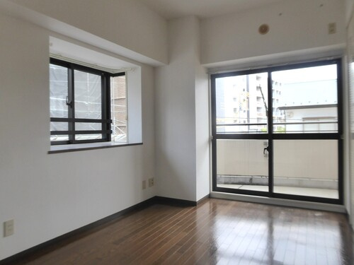 ビューハイツ高山の居間・リビング